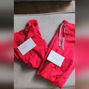 Figs red ♥️ scrub set xxs livingston pant- xxs 1 pocket top